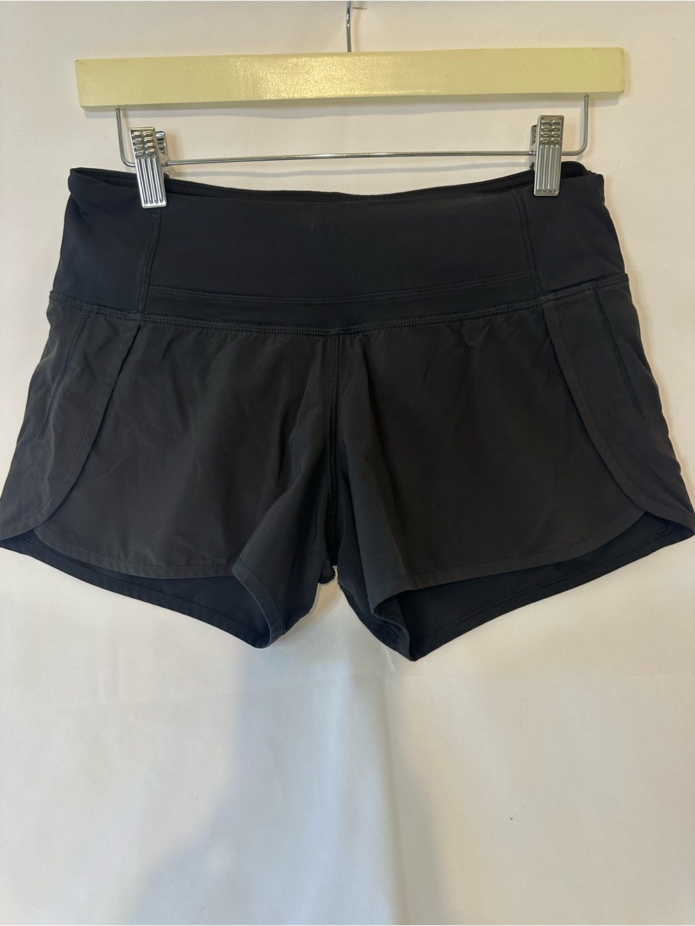 Lululemon Run Speed Short Black Block-It Pocket 4” Size 4 Running Training